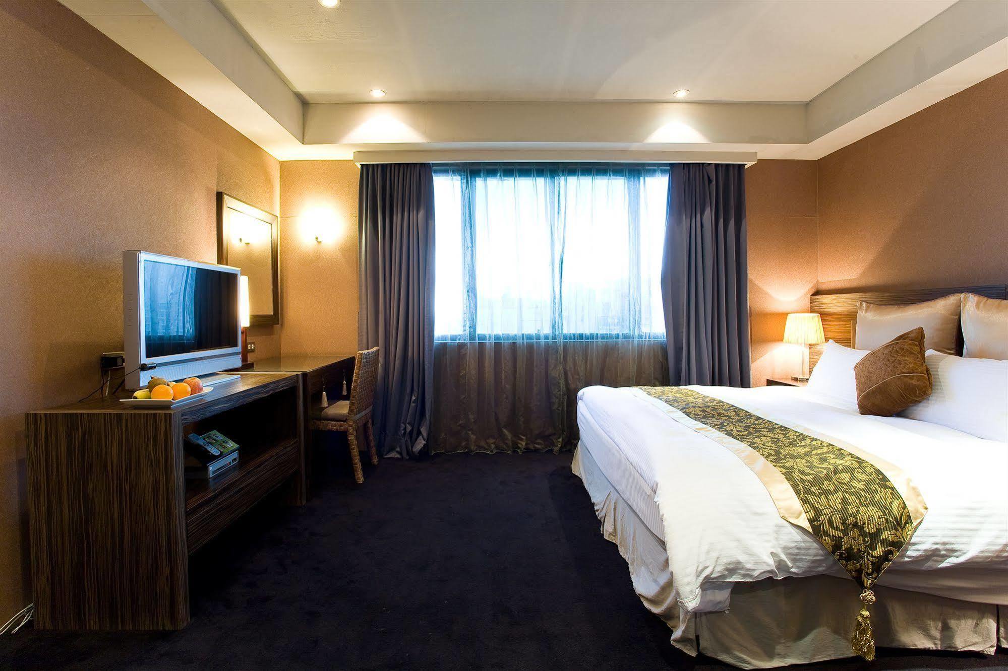 H.M.Hotel Хсинчу Сити Екстериор снимка