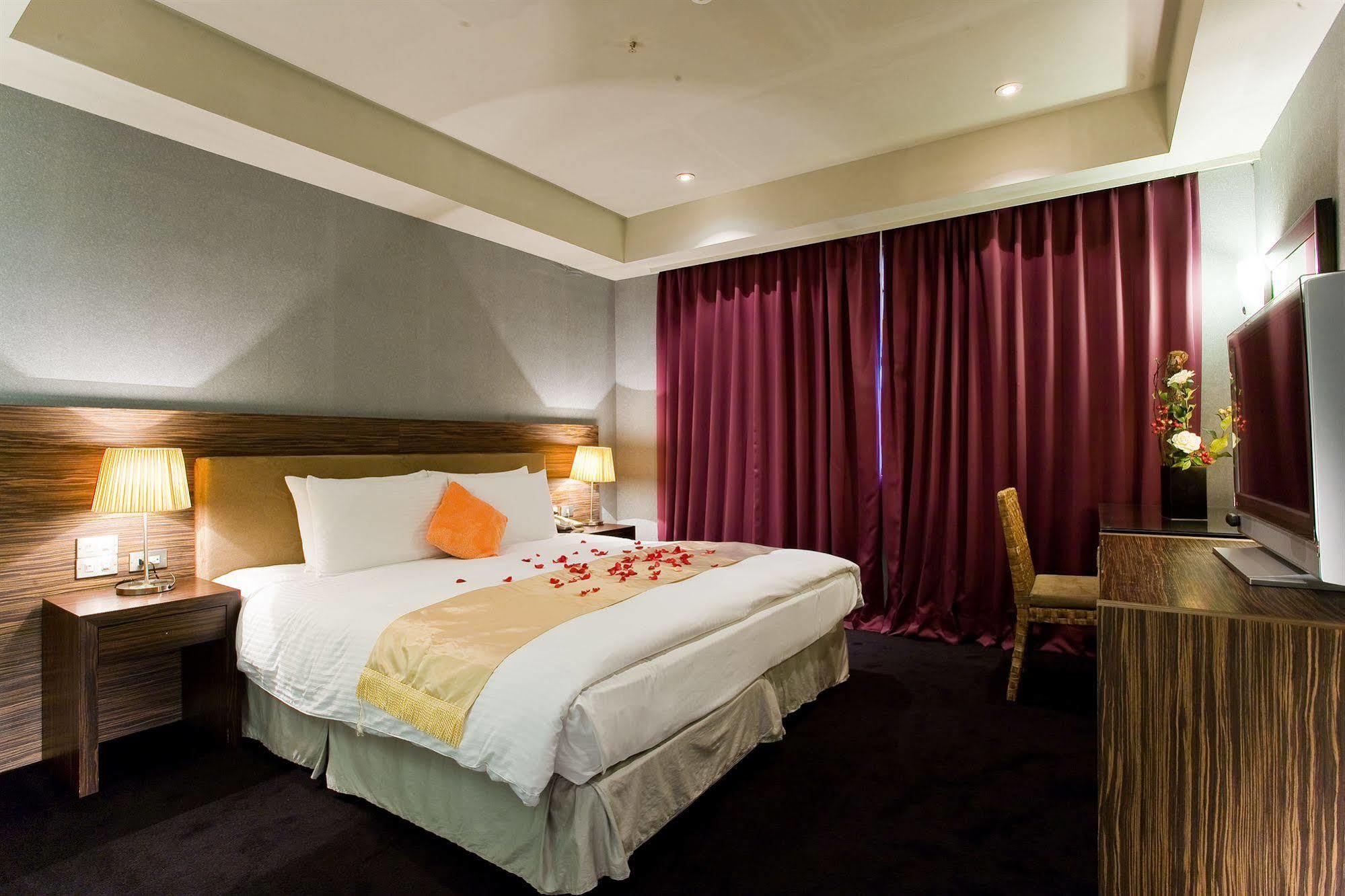 H.M.Hotel Хсинчу Сити Екстериор снимка